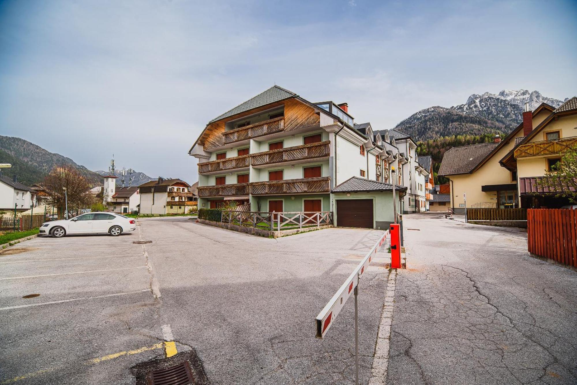 Apartments Slavec With Free Onsite Parking Kranjska Gora Eksteriør bilde